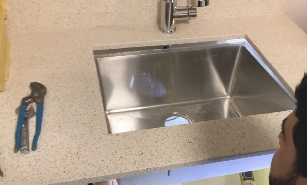 Best Kitchen sink installation plumbing services in dubai