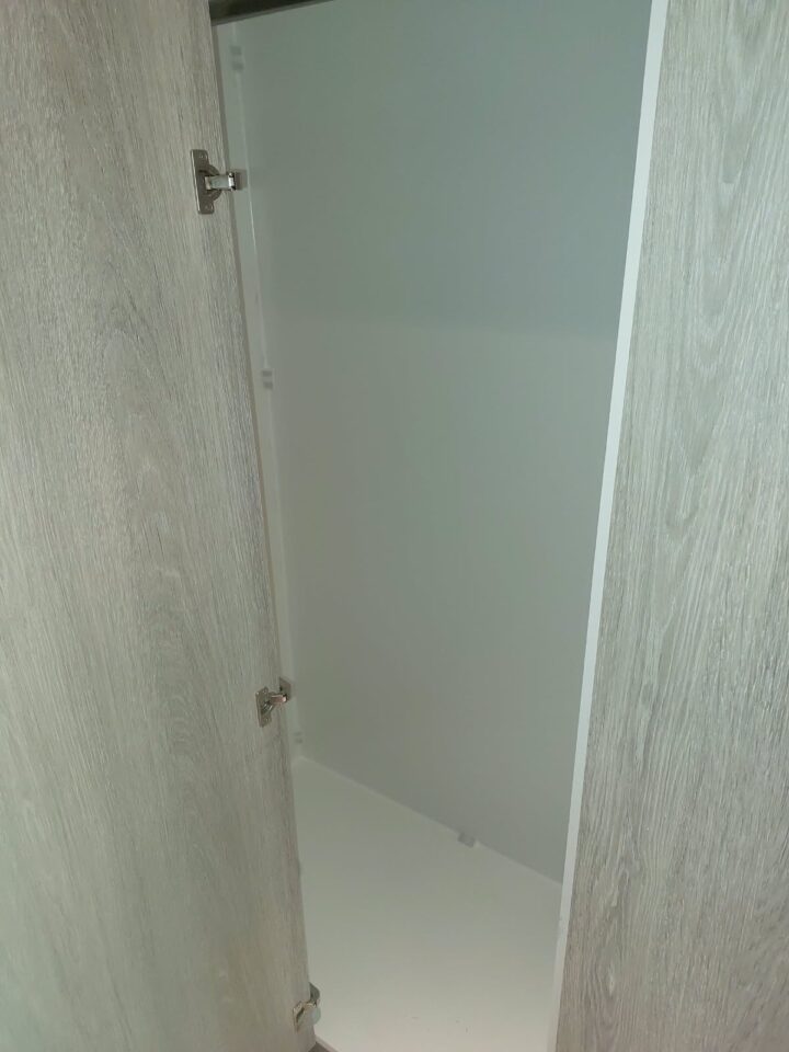 Wall repainted after the leak fix
