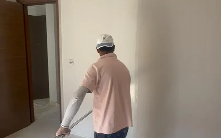 Painting roller bedroom by BHMS in Dubai